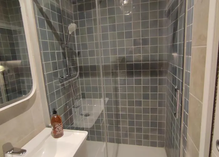 In The Heart Of The Chartrons Bordeaux