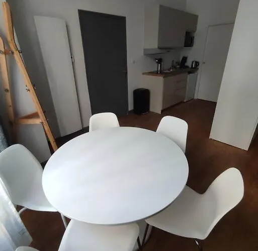 Apartment In The Heart Of The Chartrons *