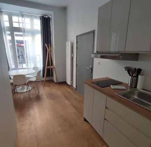 In The Heart Of The Chartrons Apartment *