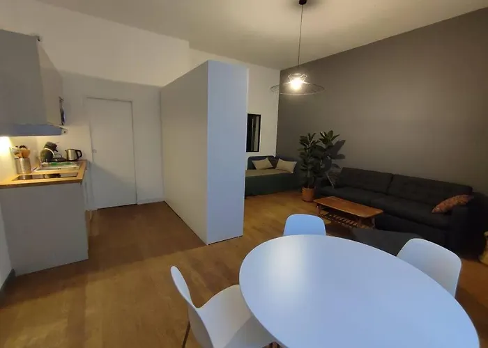 In The Heart Of The Chartrons *