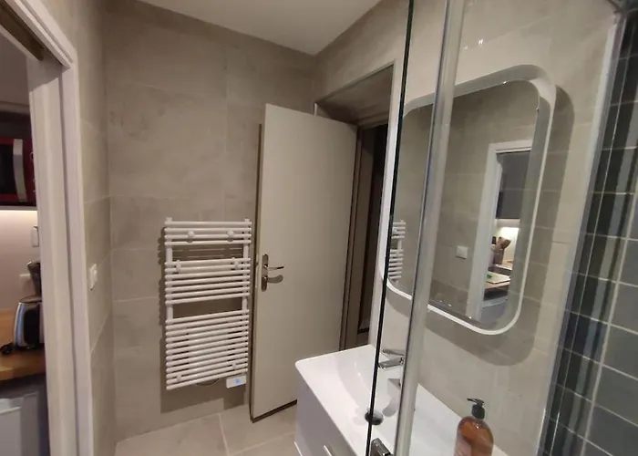 In The Heart Of The Chartrons Bordeaux