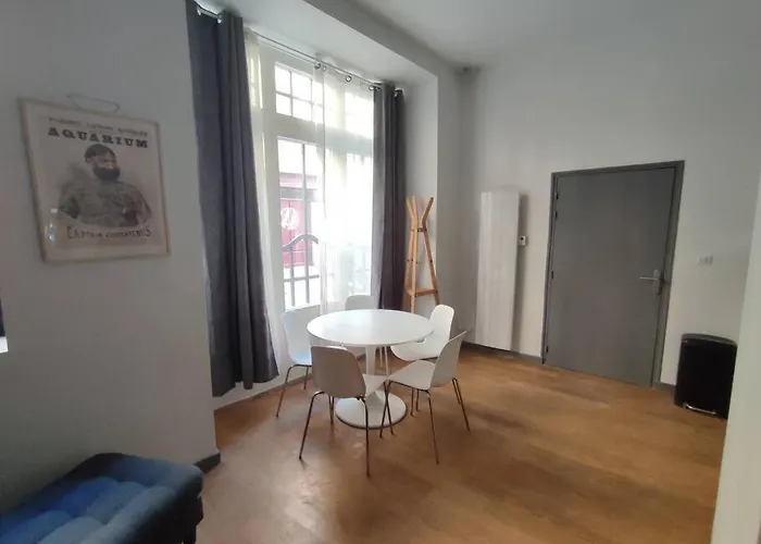 Apartment In The Heart Of The Chartrons *