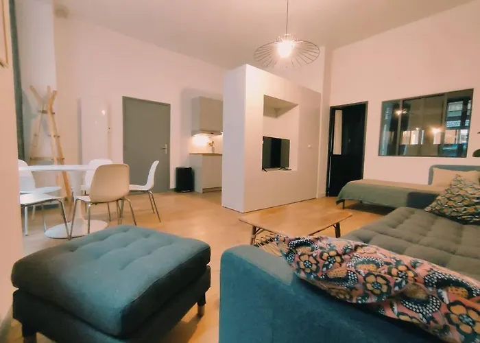 In The Heart Of The Chartrons Apartment *