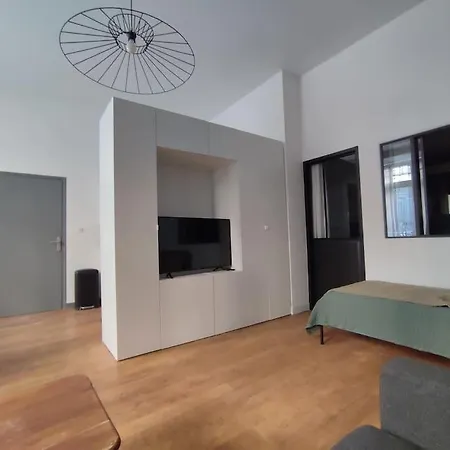 In The Heart Of The Chartrons * 波尔多