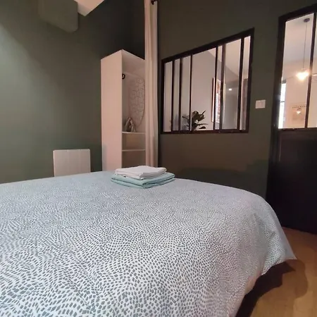 In The Heart Of The Chartrons * 波尔多